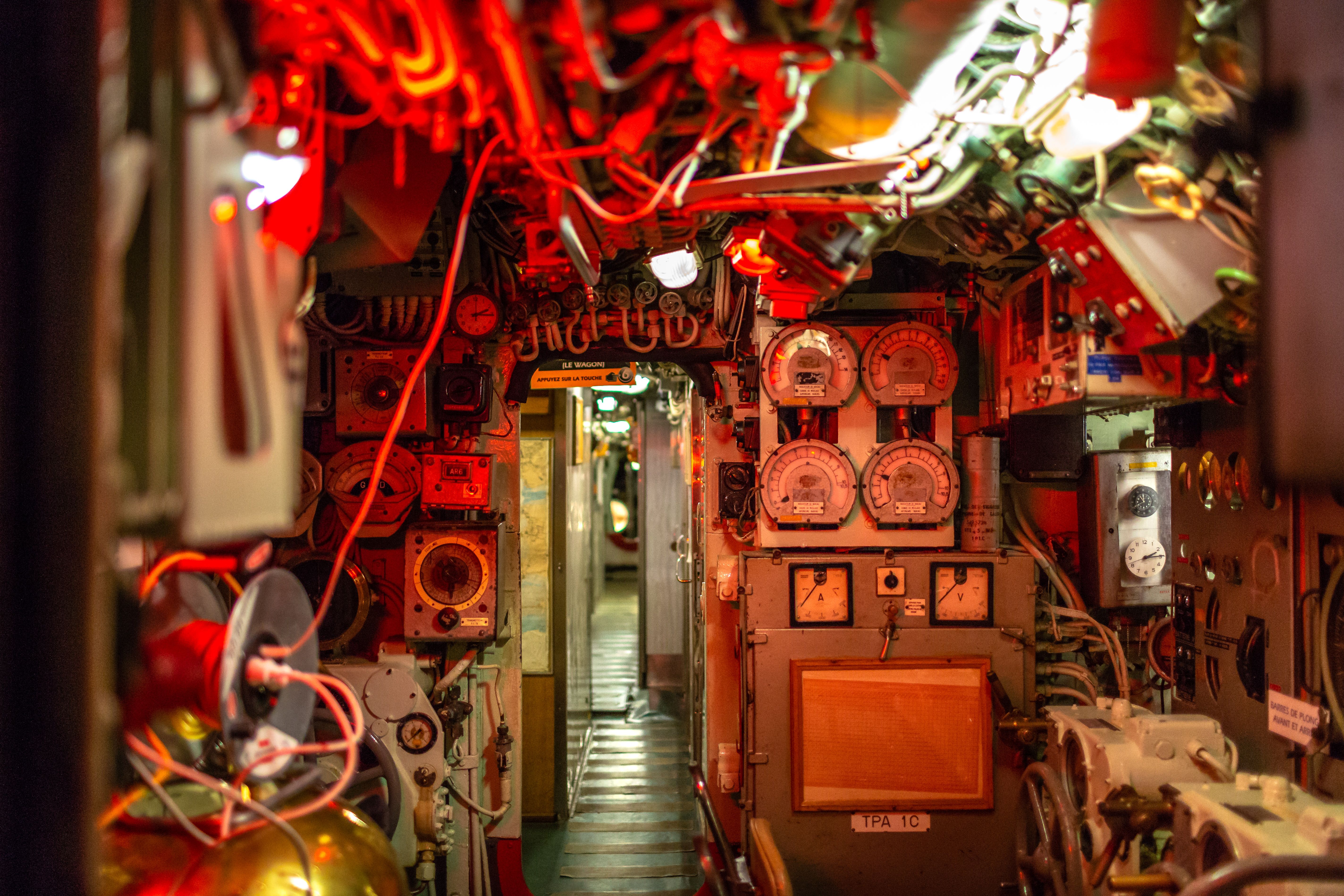 Sous_marin_Espadon_V_Bauza_3a166b9193.jp