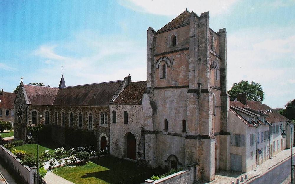 Tour romane de l’abbaye de Jouarre
