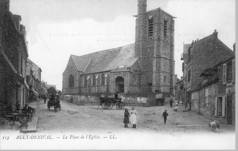 La place de l'église - 8FI2391 - Lot 1 - Média 1 - Archives de la Somme